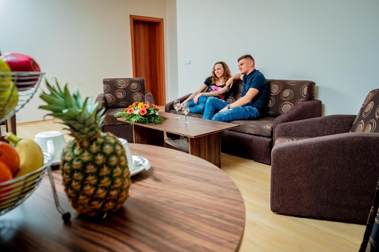 בנסקו Apart Hotel Sirona מראה חיצוני תמונה